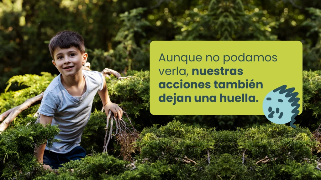 Niño aprendiendo sobre la huella de carbono